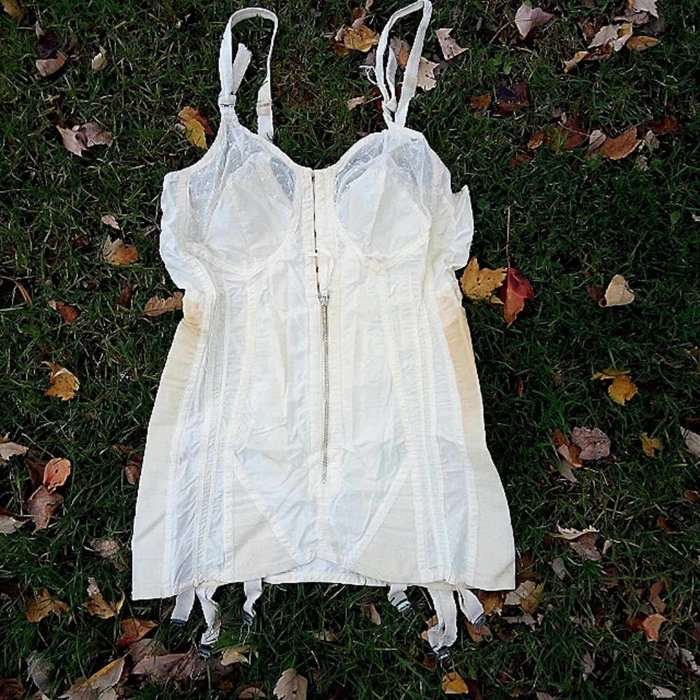 🖤 Vintage Boned Corset Bullet Bra Bustier Cincher, Garters. Sz 39 L